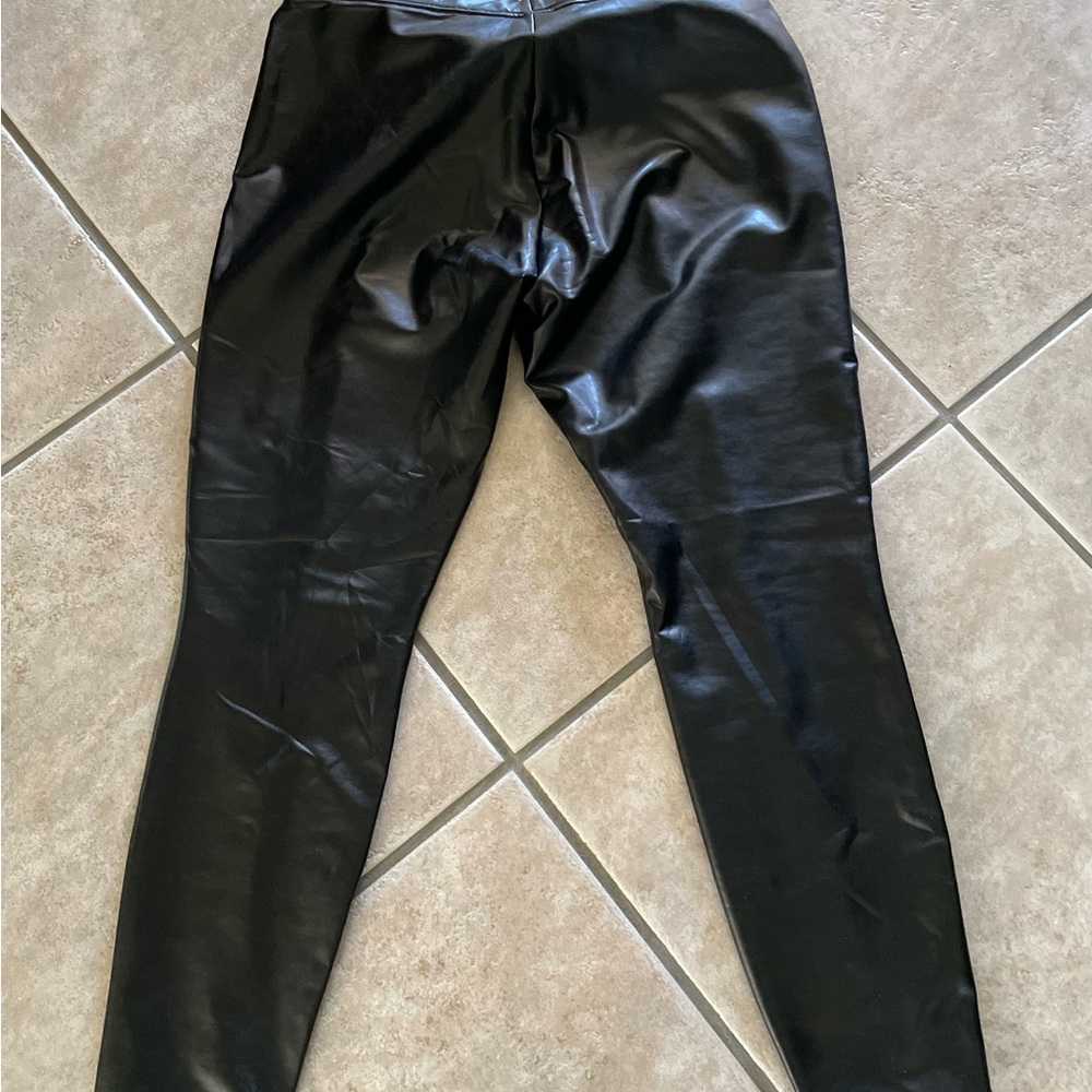 HUE Black Faux Leather Leggings